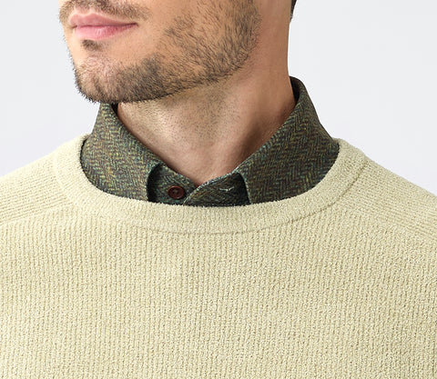 Innovative Men's Soft-Touch Fabric Sweater with Durable and Corrosion-Resistant